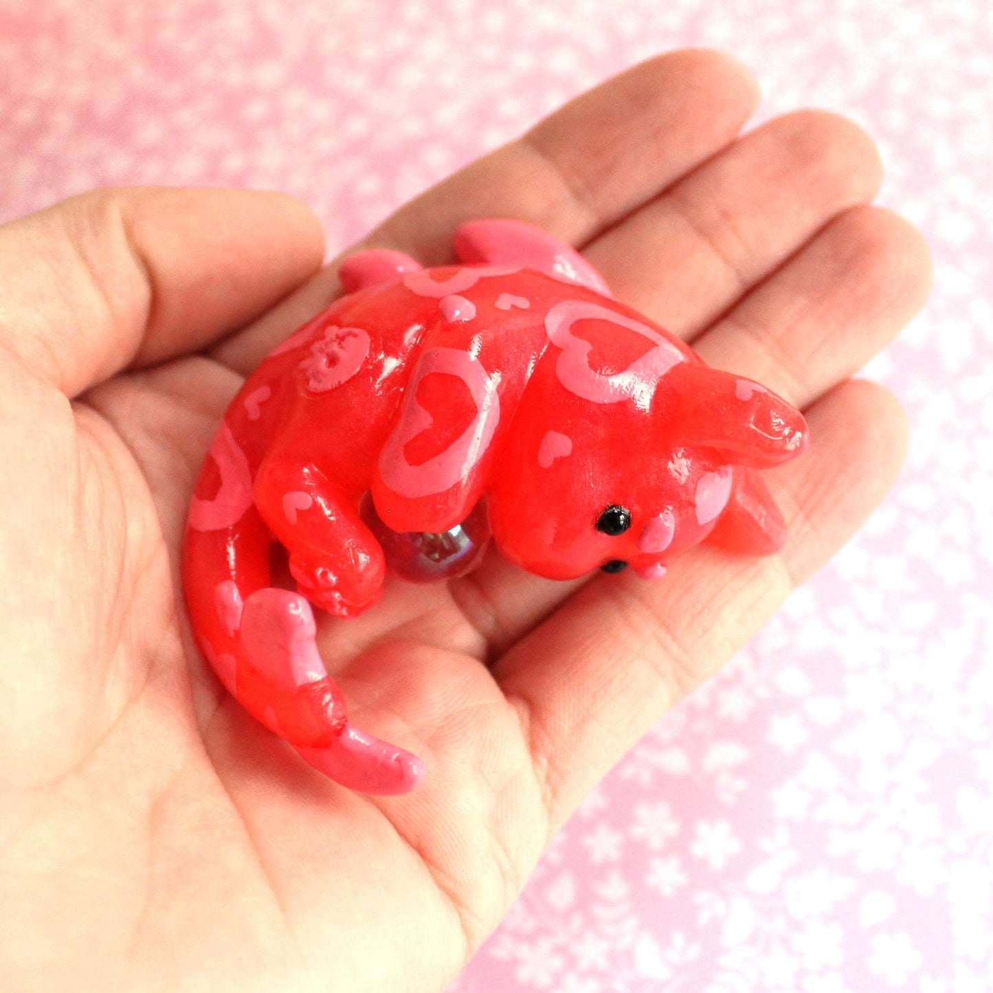 "Leopard Hearts" Cat Shark Figure. THERMAL COLOR CHANGE from Red to White. Handmade Resin Art Toy Mini Fig. Desk Decoration Collectable. Chibi