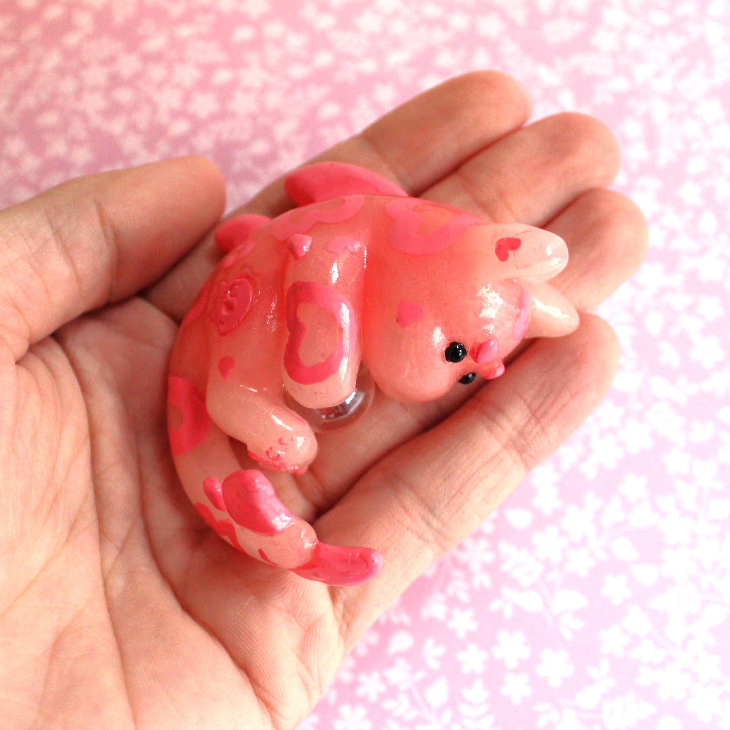"Leopard Hearts" Cat Shark Figure. THERMAL COLOR CHANGE from Red to White. Handmade Resin Art Toy Mini Fig. Desk Decoration Collectable. Chibi