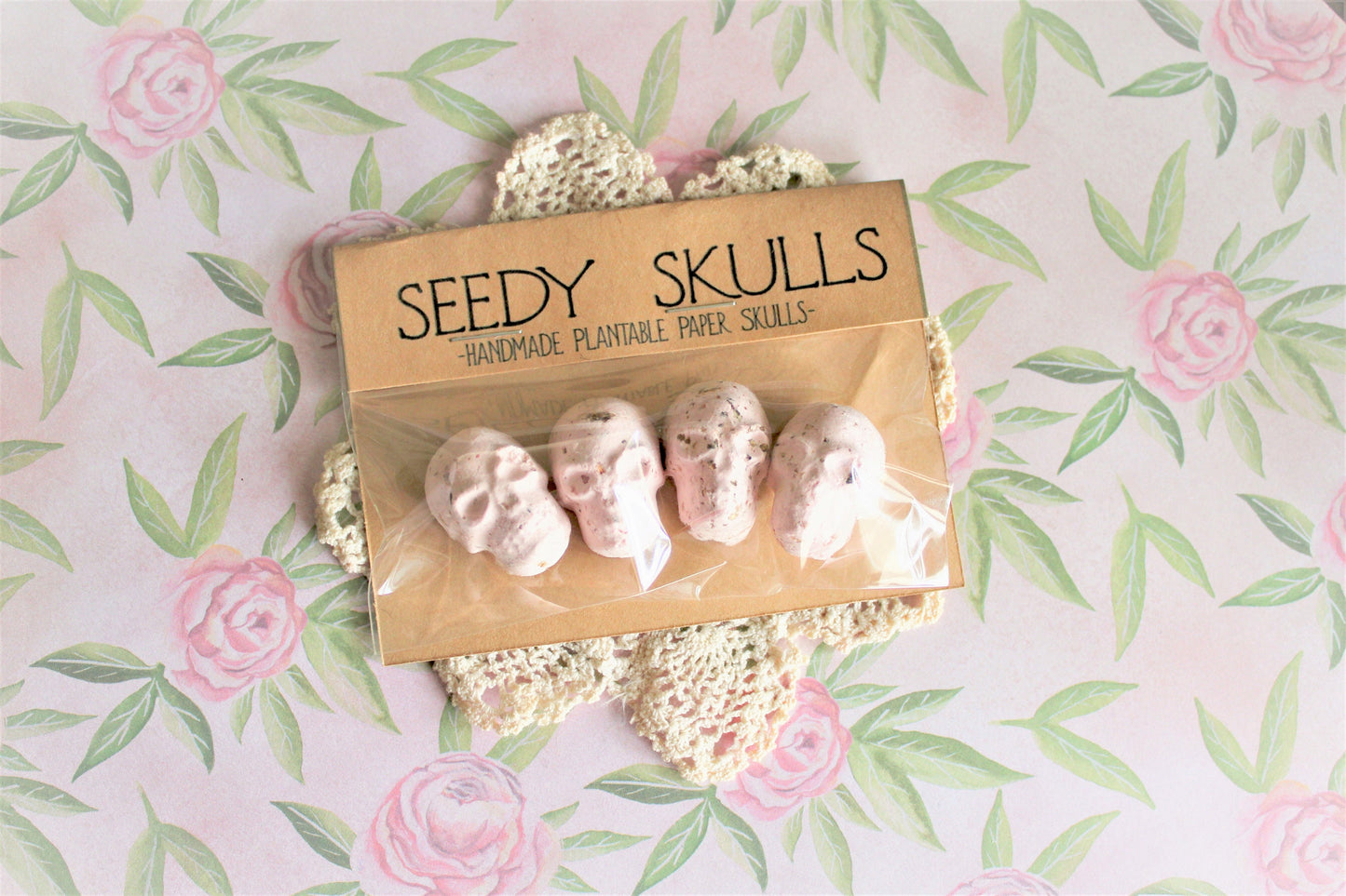 4 Pack Blush Pink Plantable Paper Skulls / Seed Bombs / Seedy Skulls Pack / Garden Plants / Spring Summer Small Gift / Pastel Goth Wedding Flowers