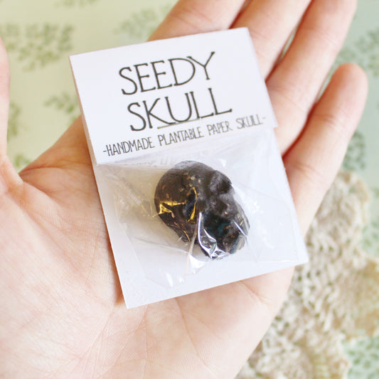 Single Black Plantable Paper Skull / Seedy Skull Seed Bomb / Recycled Paper Pulp Craft / Spring Summer Small Gift / Wild Flowers