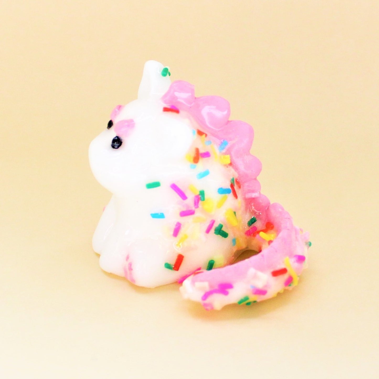 Dinocat Pink Ice Cream Sprinkle Figure / Handmade Resin Art Toy Mini Fig / Adorable Cat Dinosaur / Desk Decoration Collectable / Chibi