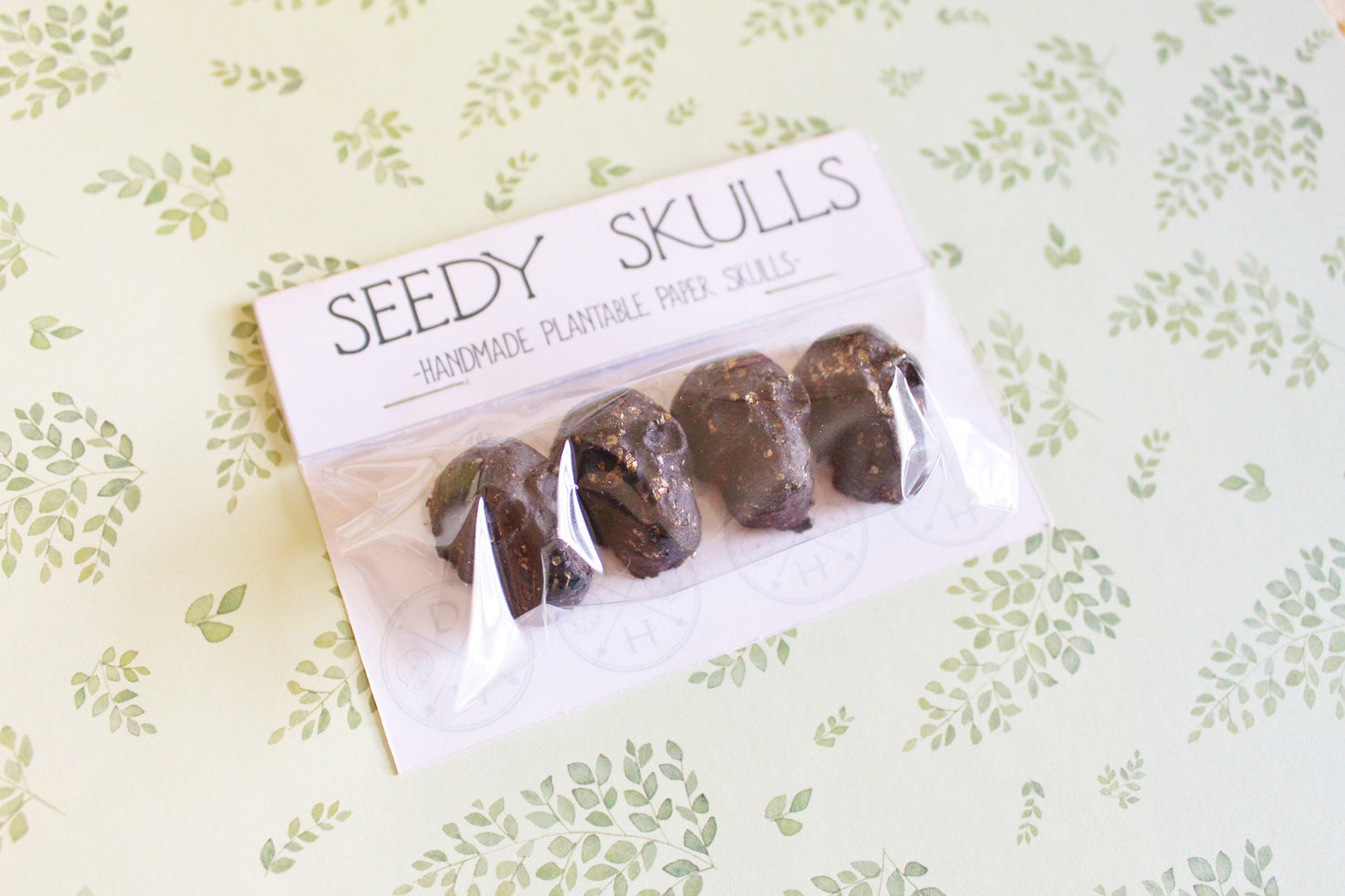 Black Plantable Paper Skulls / Seed Bombs / Seedy Skulls Pack / Recycled Paper Pulp Craft / Spring Summer Small Gift / Wild Flowers